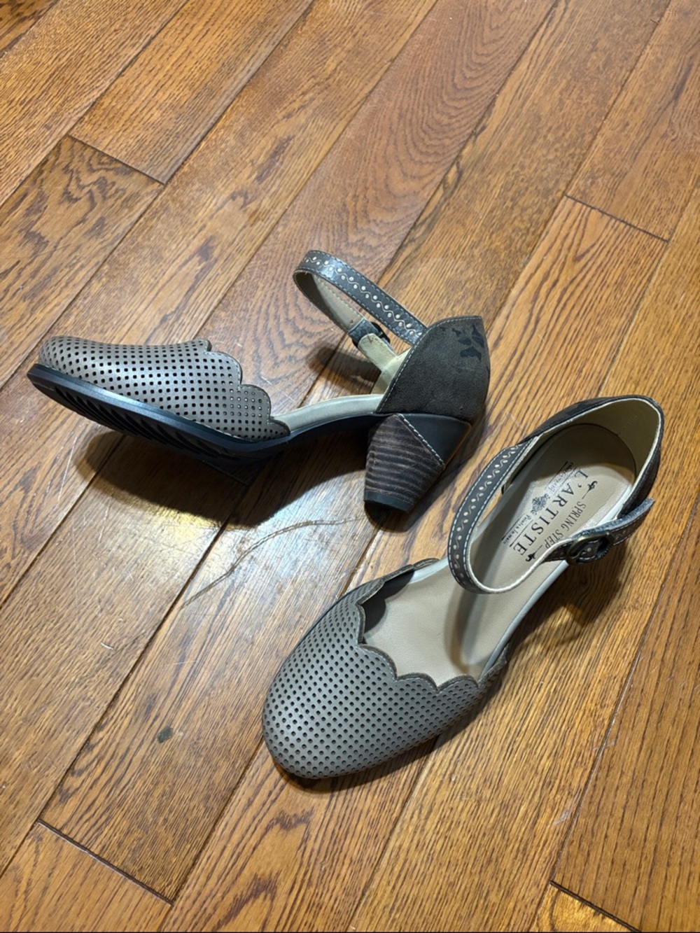 Size 38 Spring Step L’artiste Taupe Scalloped Perforated Mid-Block Heel Sandals